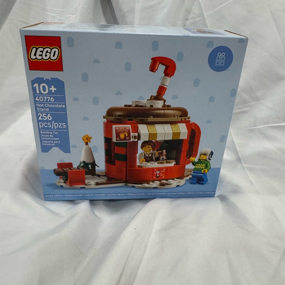 LEGO Hot Chocolate Stand Building Set - Red and White NIB